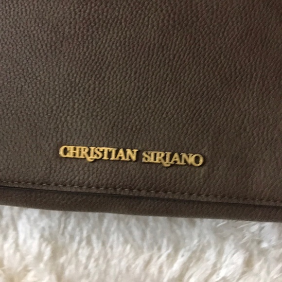 crossbody - Picture 2 of 5